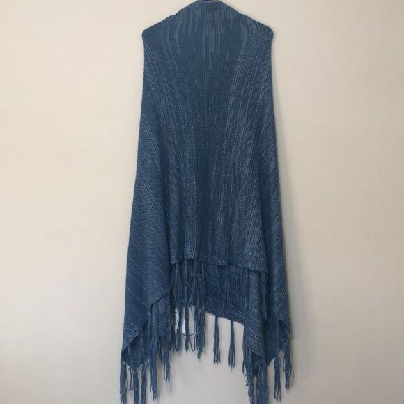 LuLaRoe Mimi Women’s Blue Button Knit Fringe Cardigan Sweater Shawl Poncho - Picture 5 of 5